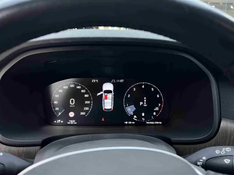 Volvo V90