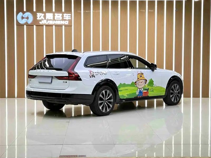 Volvo V90