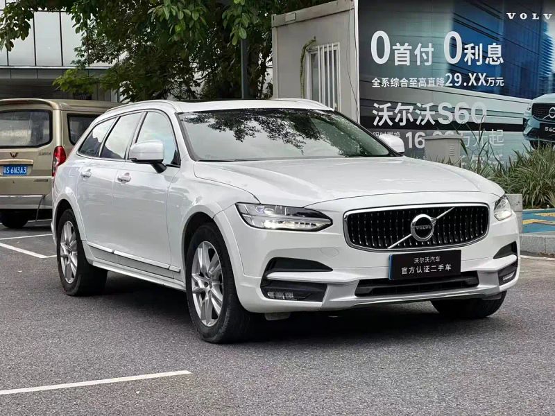 Volvo V90