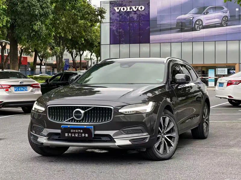 Volvo V90
