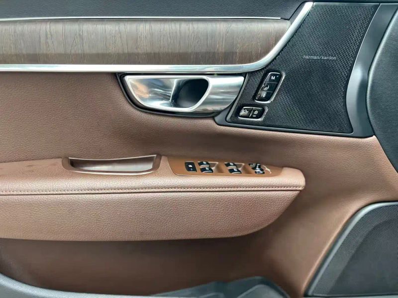 Volvo V90