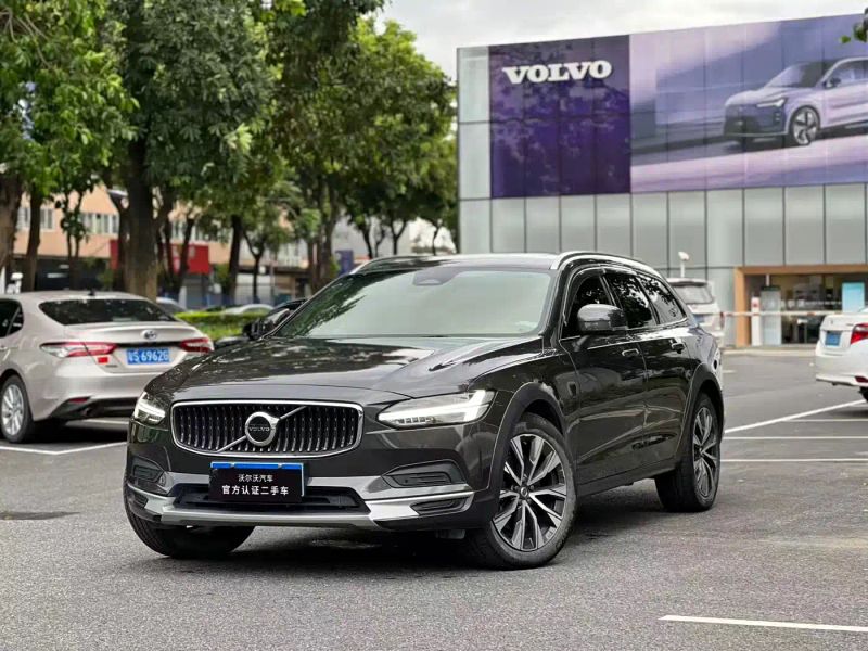 Volvo V90
