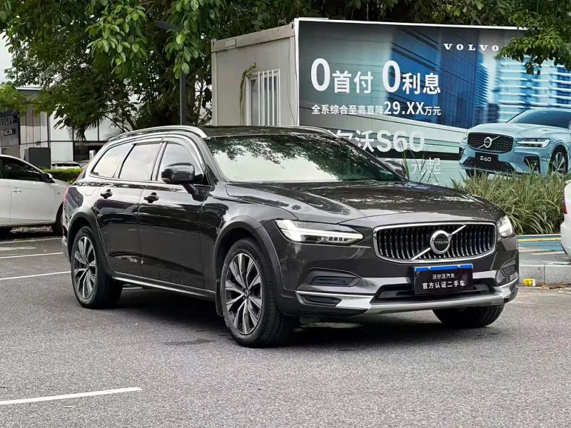 Volvo V90