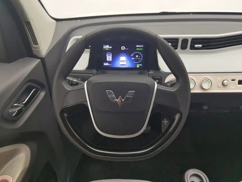 wuling miniev
