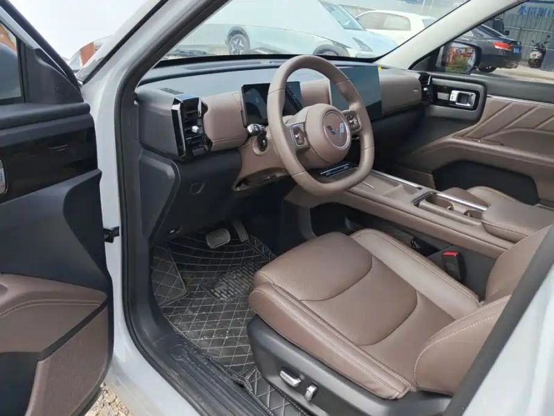 wuling 560