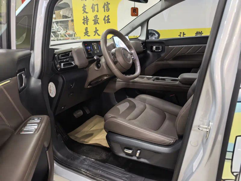 wuling 730