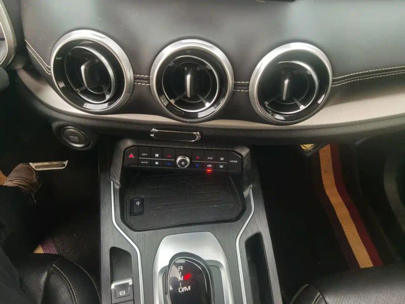 Wey vv6
