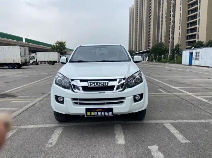 Isuzu suv