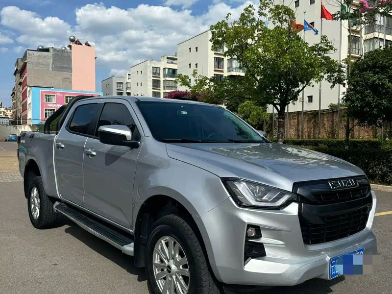 Isuzu suv