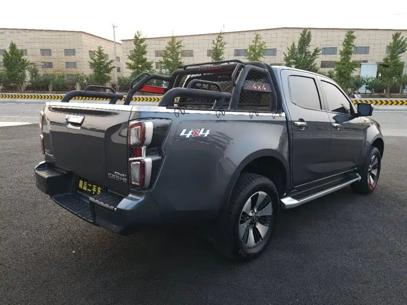 Isuzu d-max