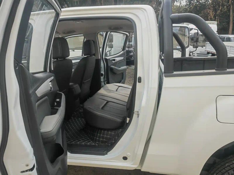 Isuzu remex