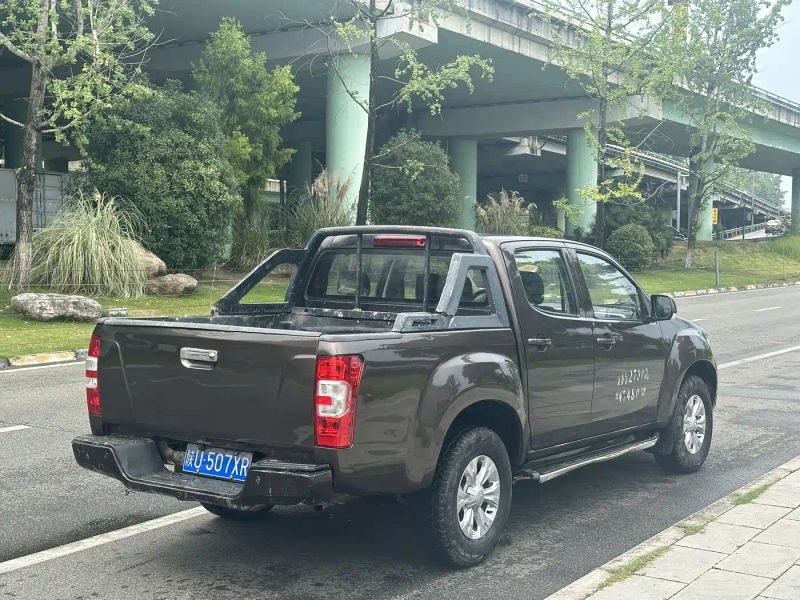 Isuzu remex