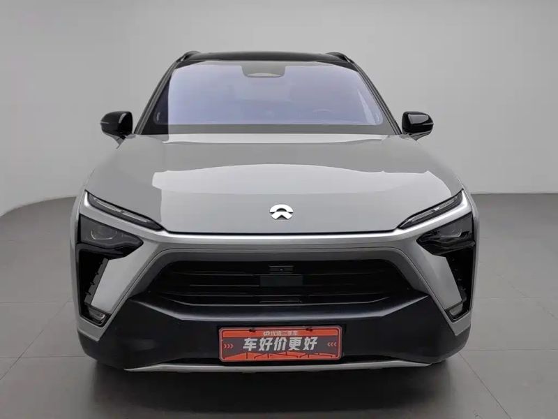 Nio es8