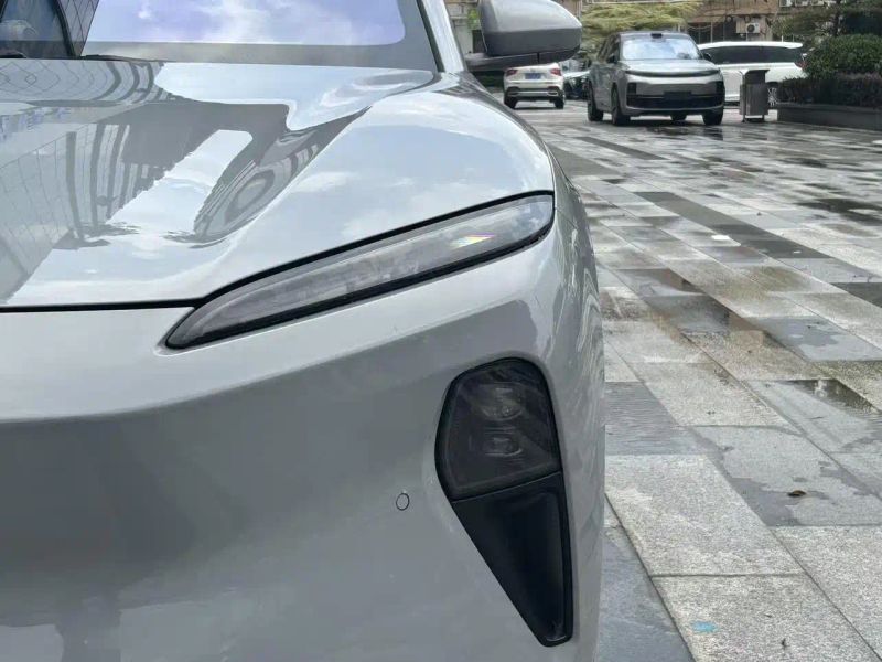 Nio et5