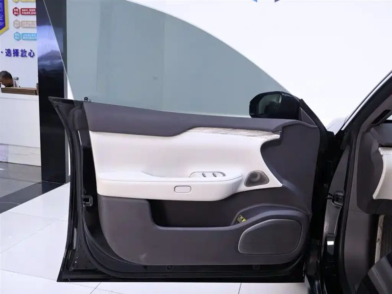 Nio et7