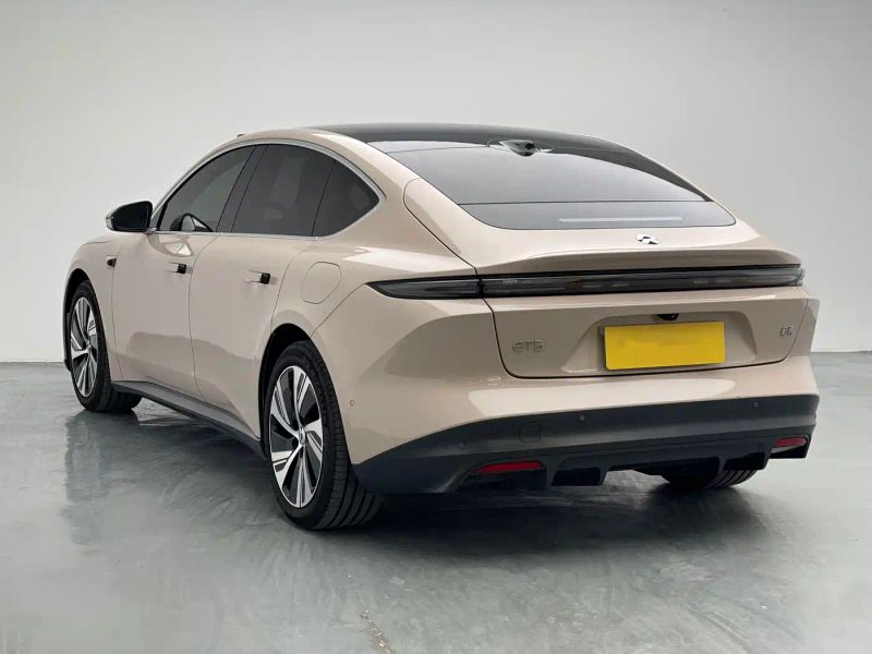 Nio et5