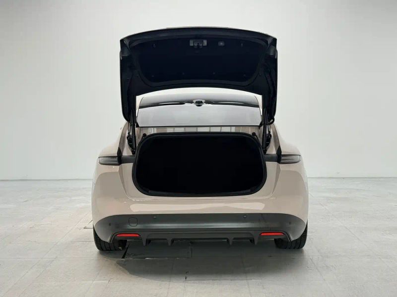 Nio et5