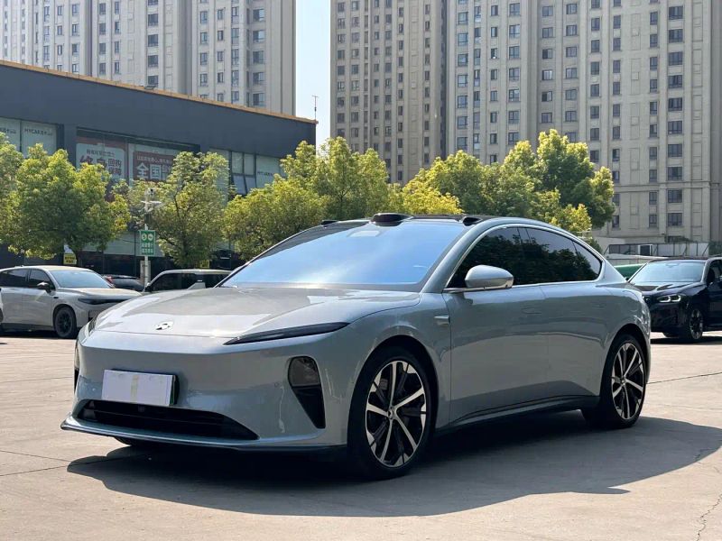 Nio et5