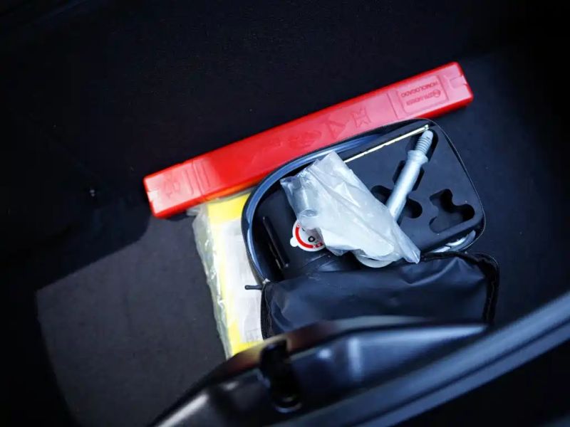 emira sports_car
