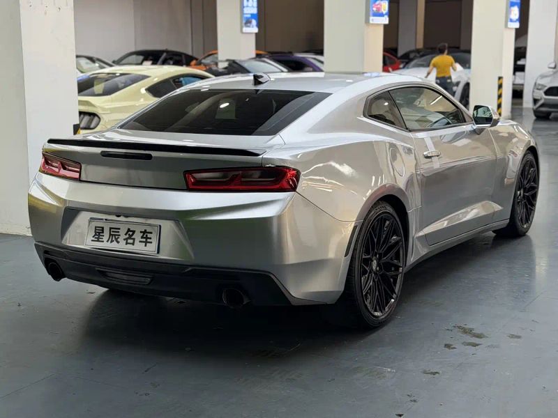 Chevrolet camaro