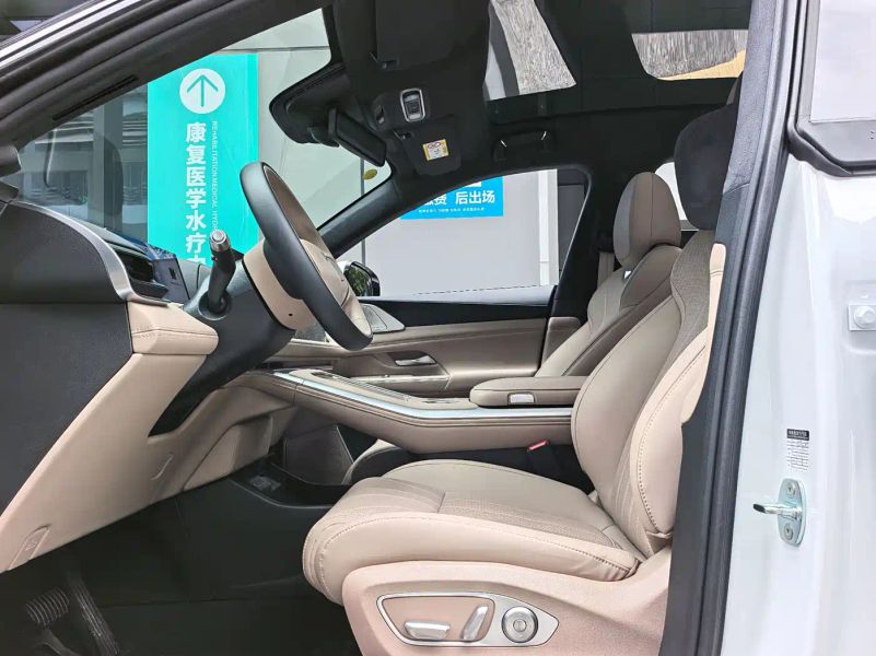 Xpeng g9