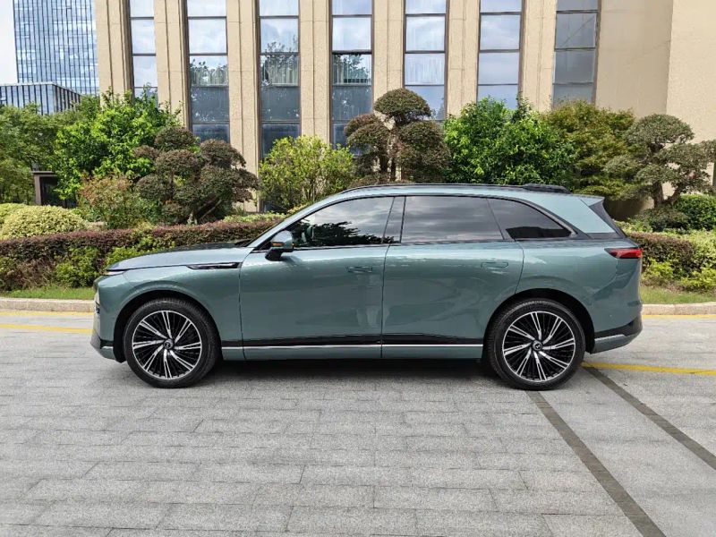Xpeng g9