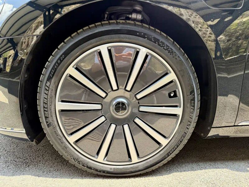 Houzer s9