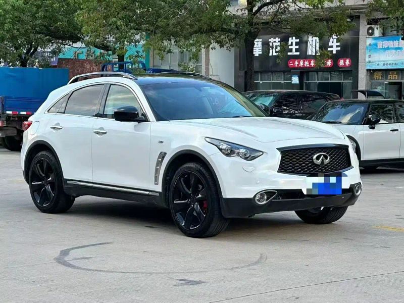 Infiniti FX