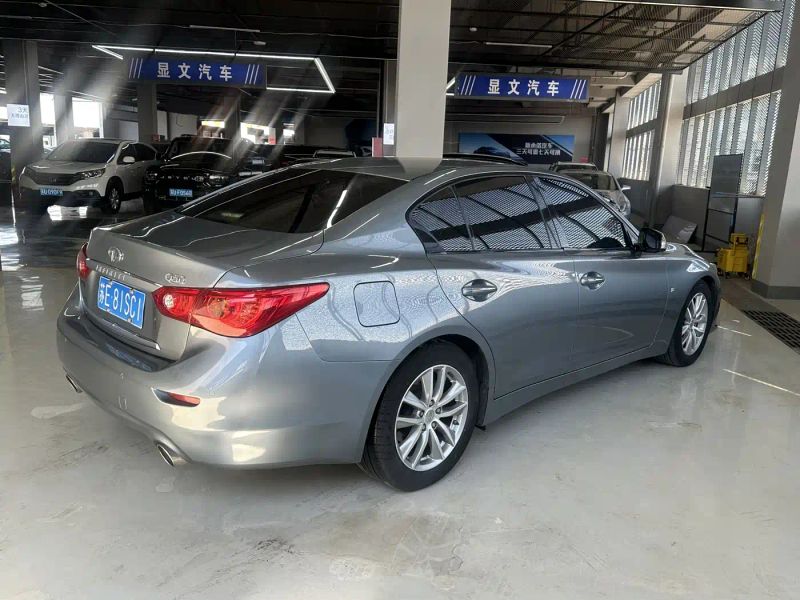 Infiniti Q50