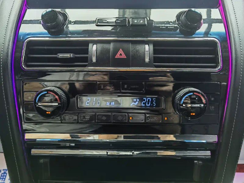 Infiniti QX80