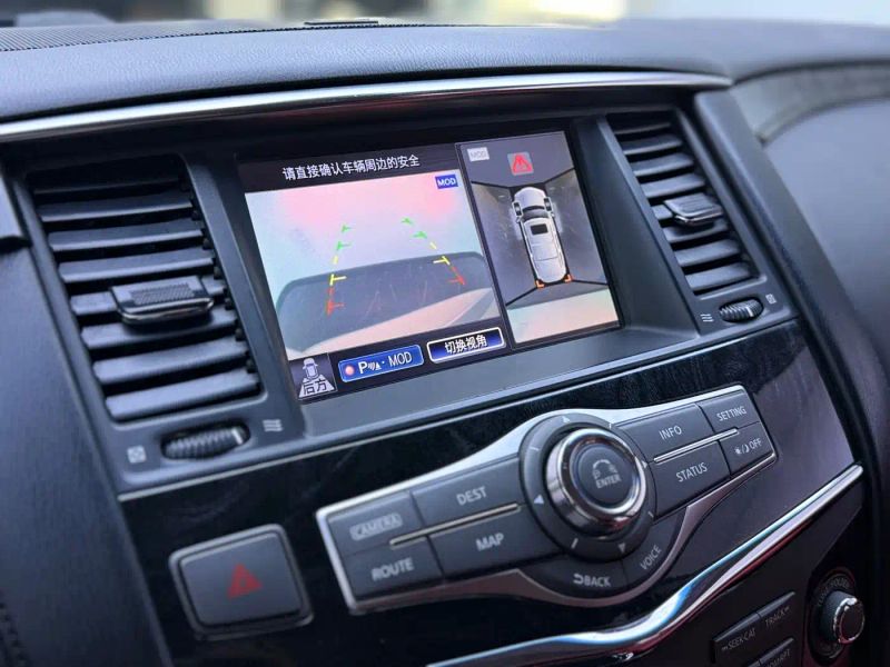 Infiniti QX80