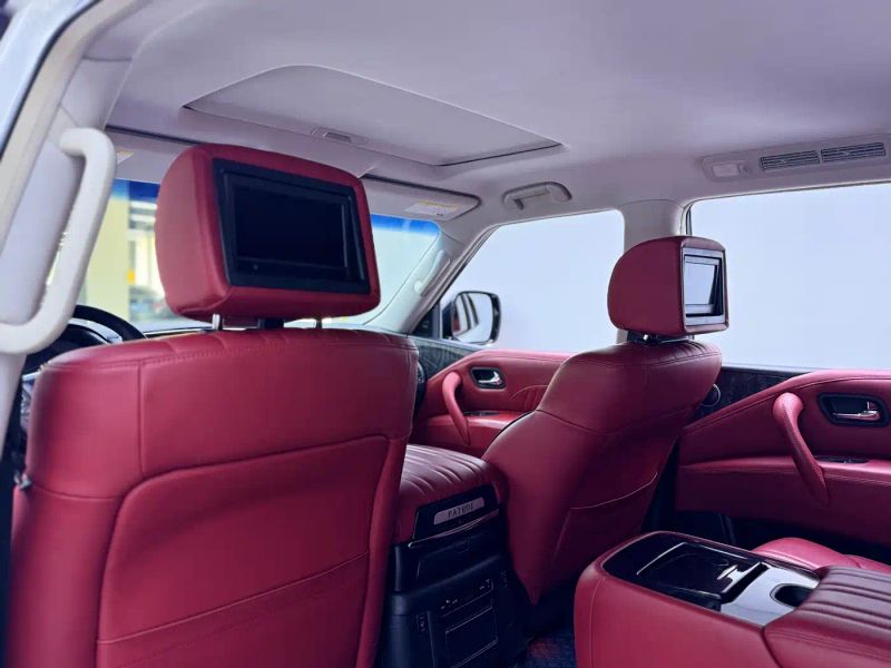 Infiniti QX80