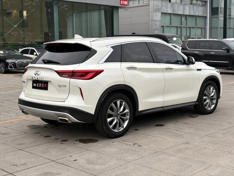 Infiniti QX
