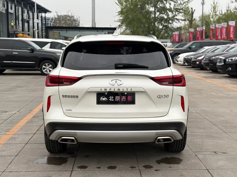 Infiniti QX