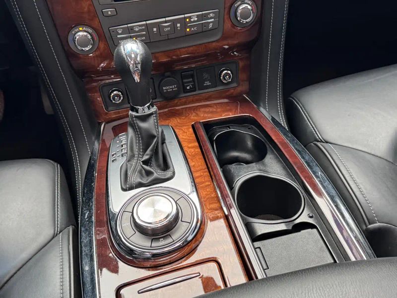 Infiniti QX80