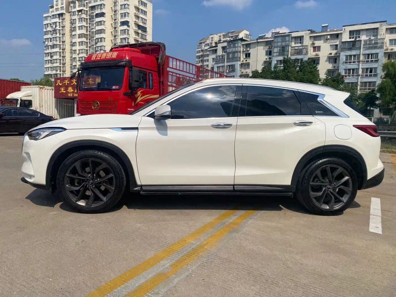 Infiniti QX