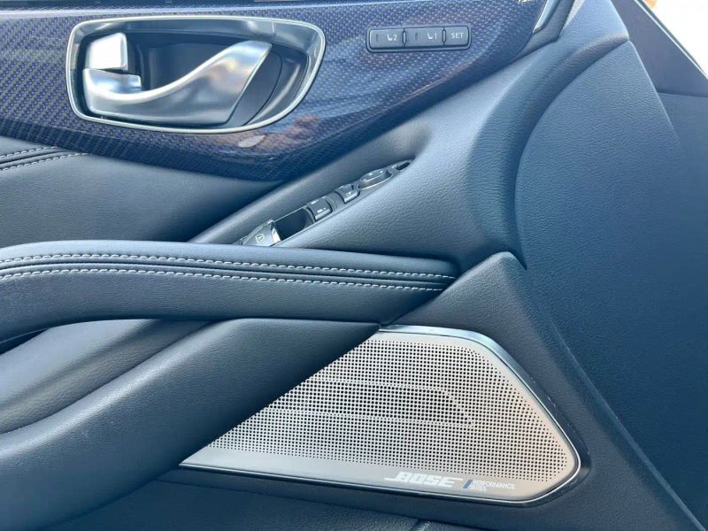 Infiniti Q60