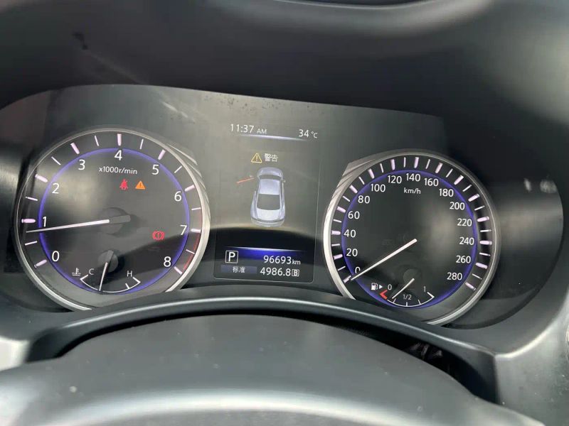 Infiniti Q60
