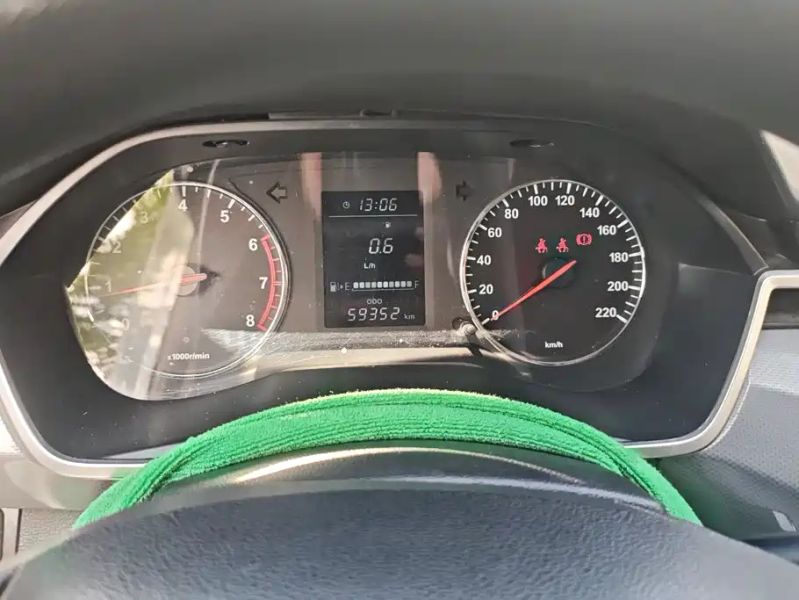 senya sedan