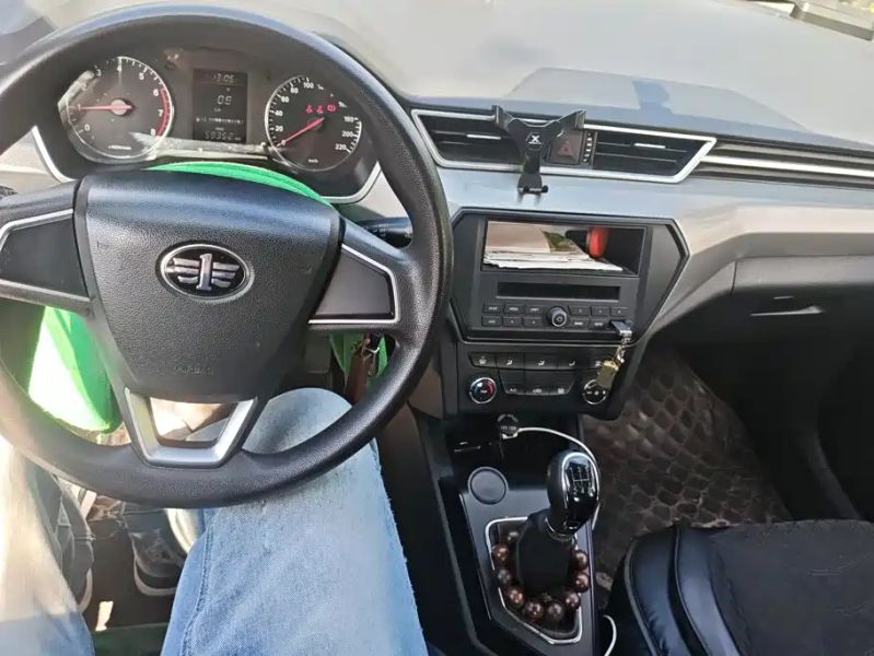 senya sedan