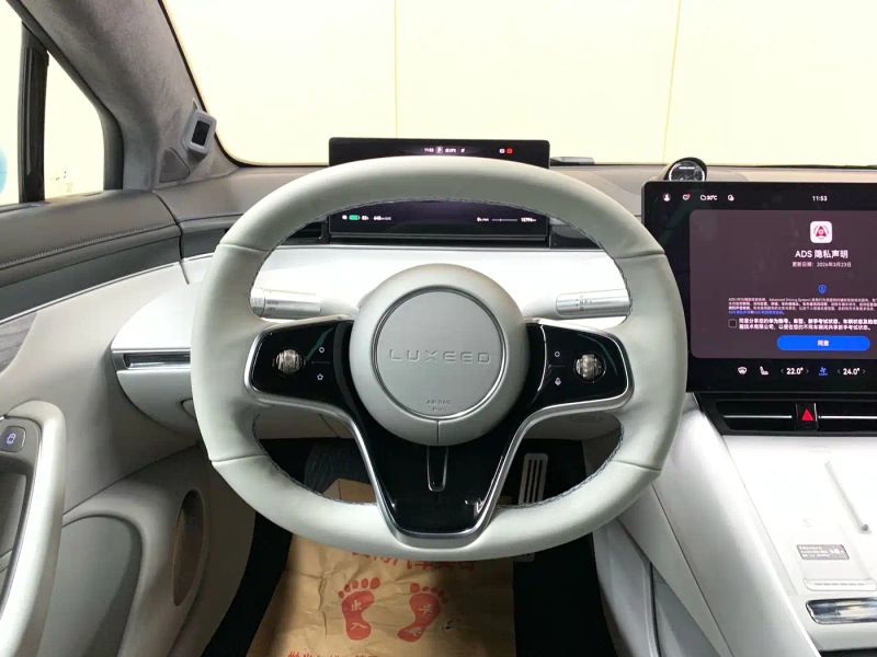 Luxeed 智界s7
