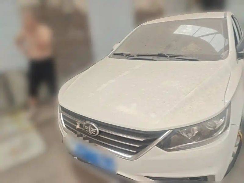 senya sedan