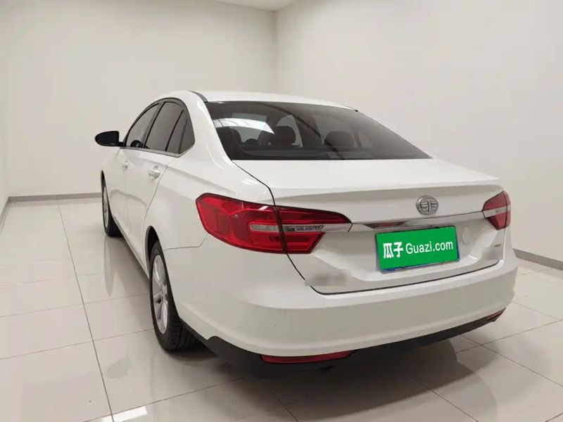 senya sedan