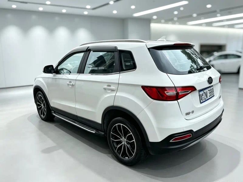 senya r7