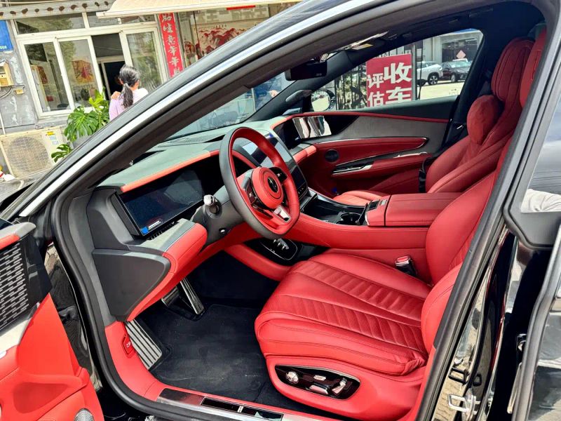 Yangwang u7