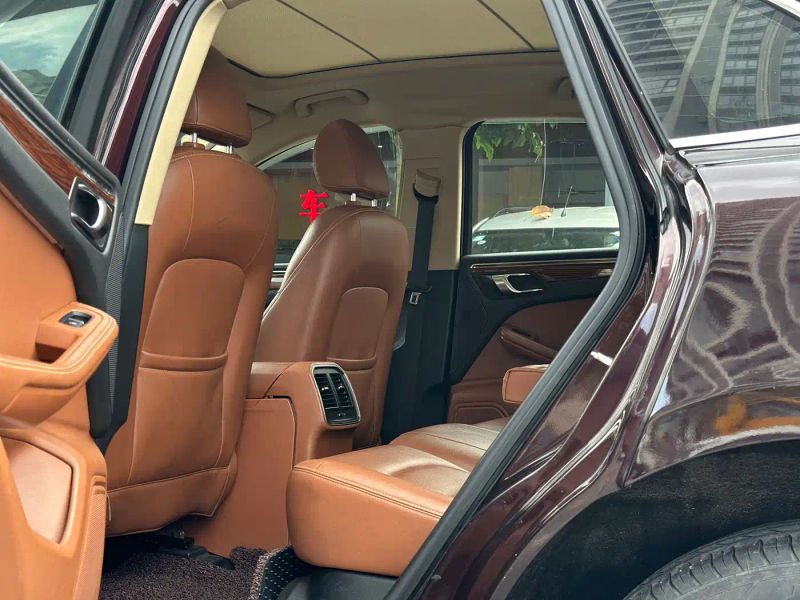 dama suv