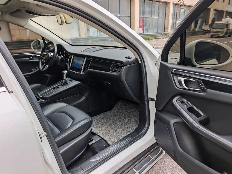 dama suv