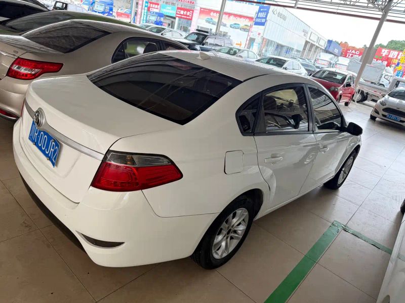 Zhonghua h330
