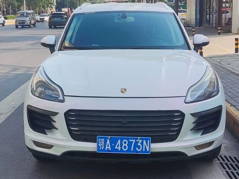 dama suv