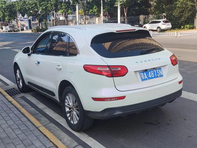 dama suv